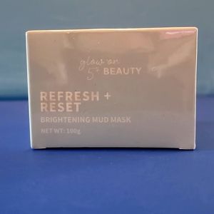 Refresh + Reset Brightening Mud Mask
